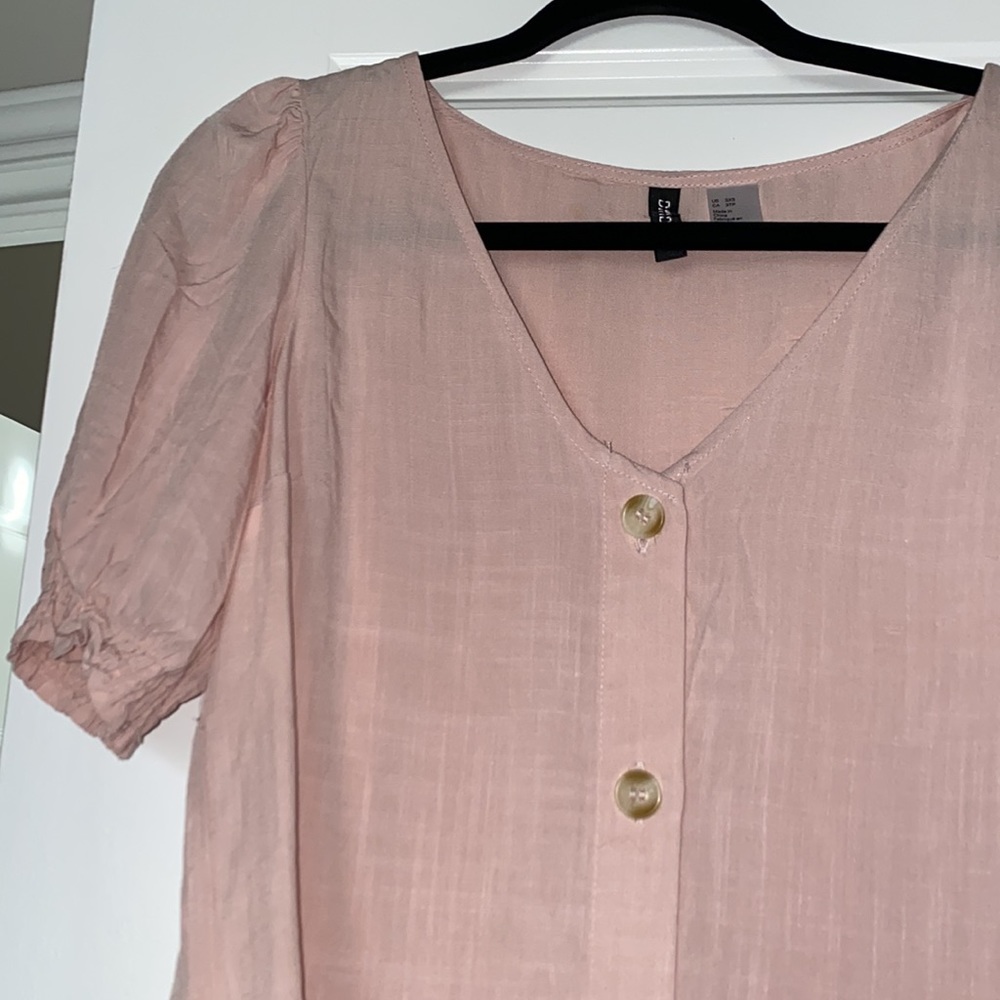 Pink top - Picture 2 of 3